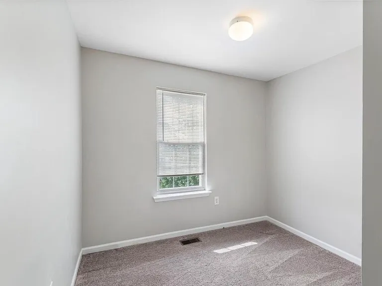 7016 Migliori Ct — Photo 19