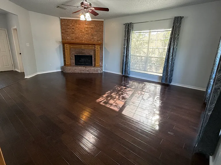 222 Glen Ridge Dr — Photo 4