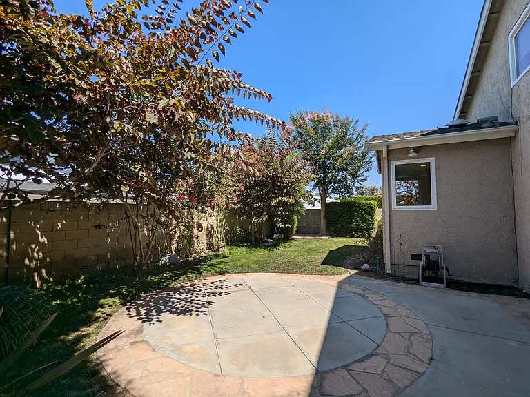 4373 Hazelnut Ave — Photo 16