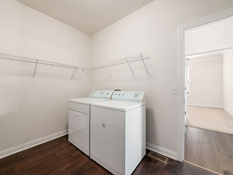 265 Linda Lee Ln — Photo 26
