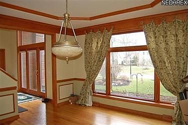 3rd image of 5875 Glasgow Ln