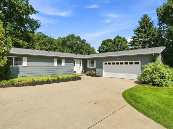 9991 E Crain Hill Rd, Traverse City, MI 49684