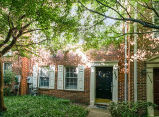 2430 Garnett Dr, Alexandria, VA 22311