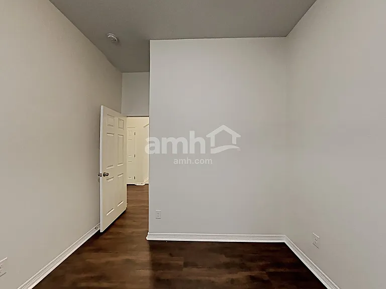2204 Perkins Crossing Dr — Photo 13