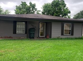 2816 Manning St, Port Arthur, TX 77640