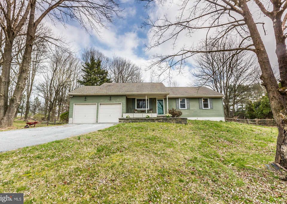 1st image of 155 Schoolhouse Ln