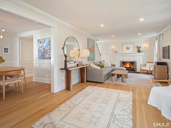 4th image of 3 Abbey Road