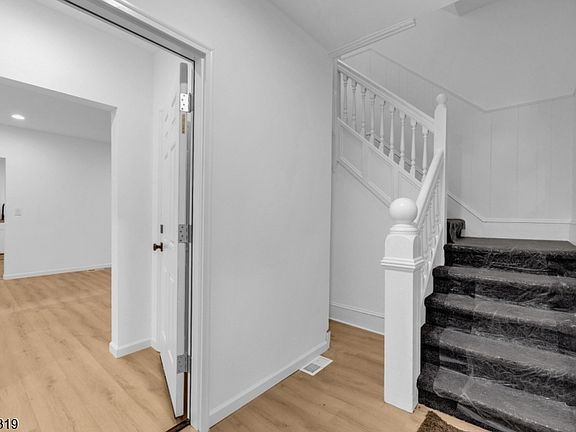 3rd image of 61 Church St