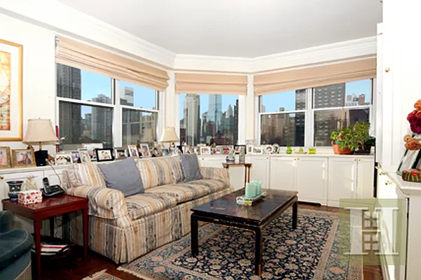 Rented by Halstead Real Estate | media 30