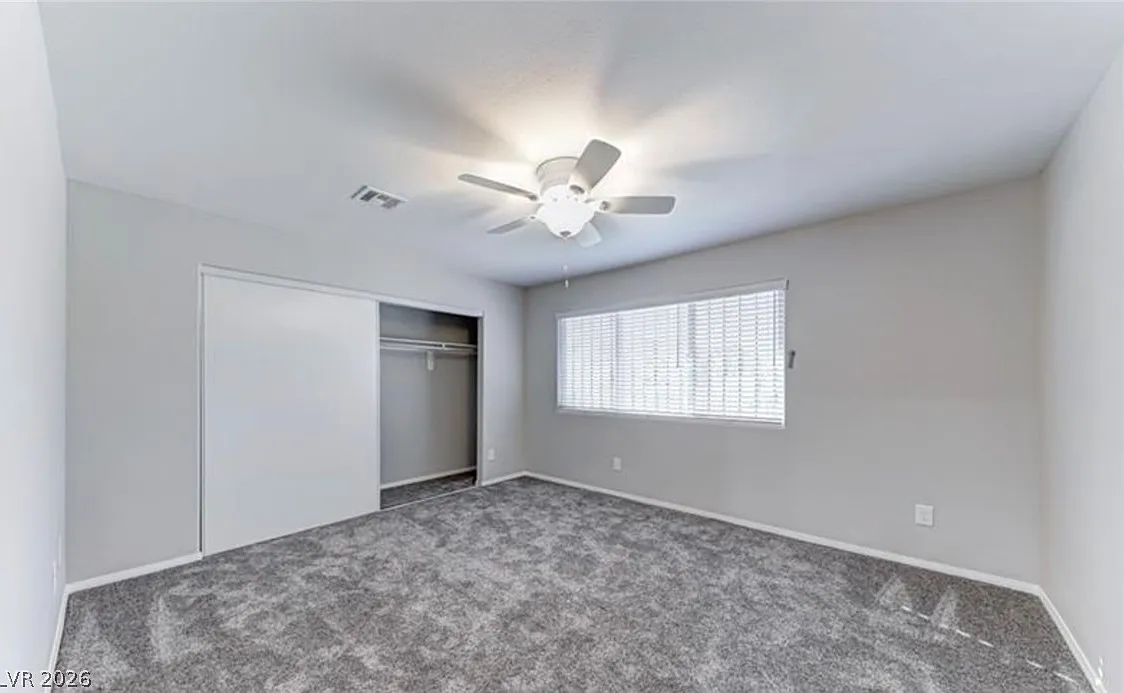 4 bed, 2306 sqft, $2,600 — Photo 4