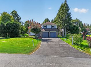 1124 Des Pommiers St, Clarence Rockland, ON K4K 1K9