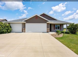 3405 Hemingway St, Marion, IA 52302