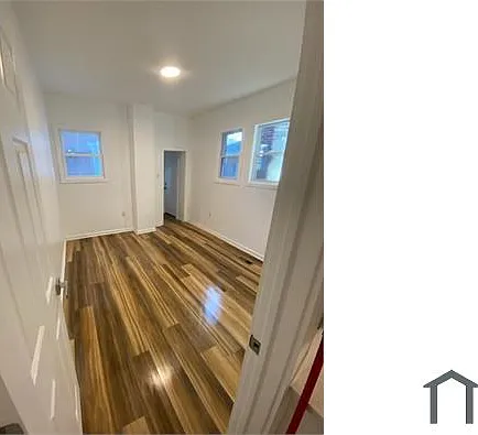 4854 Brown St — Photo 1