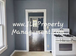 503 S Locust Ave, Freeport, IL 61032