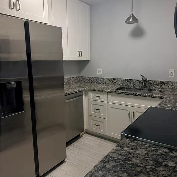 2124 SE Edler Dr — Photo 4