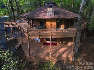 565 Winterstar Loop, Burnsville, NC 28714