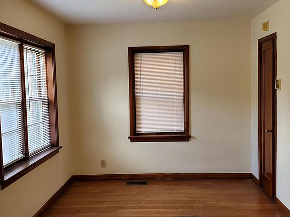 2nd image of 3008 Wyoming St