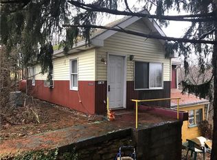 1080 McAdams Rd, Washington, PA 15301