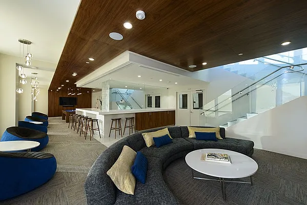 Rented by Greystar | media 16