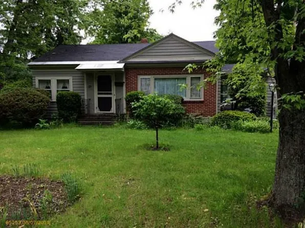 23 Maple St, Cornish, ME 04020