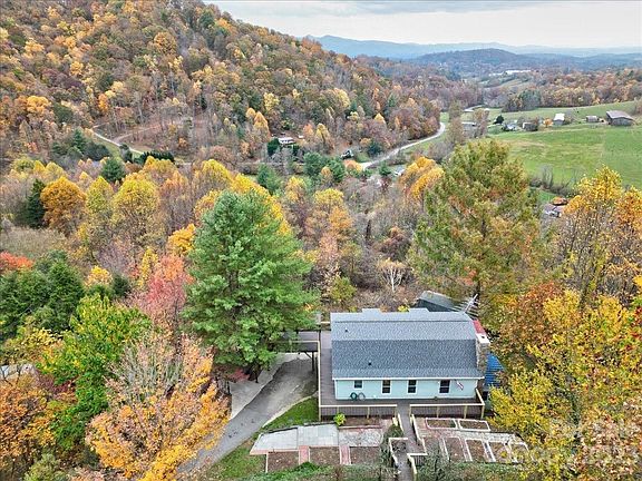 2nd image of 531 Green Meadow Ln