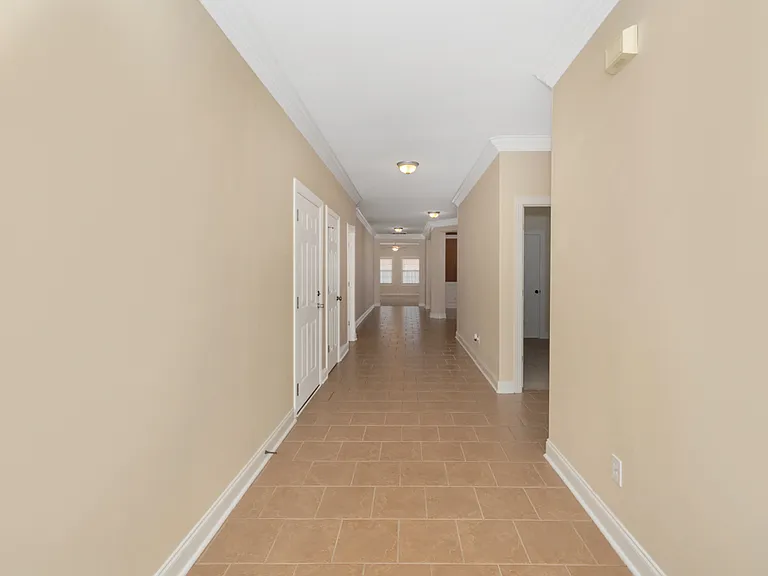 29863 Thunderpaw Dr — Photo 4