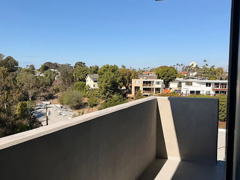 Rainford Apartments — Photo 95