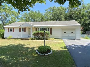 20 Spruce St, Hudson Falls, NY 12839