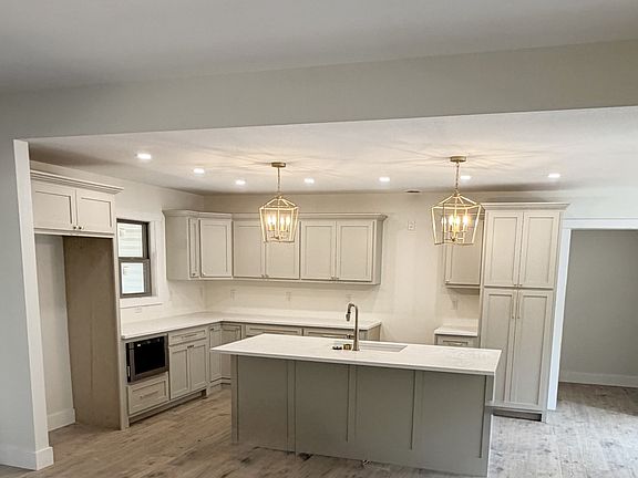 2nd image of 344 Georgee Rd