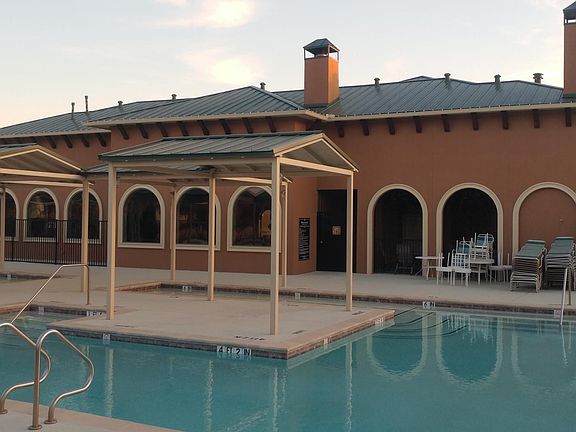 Pool and Clubhouse
