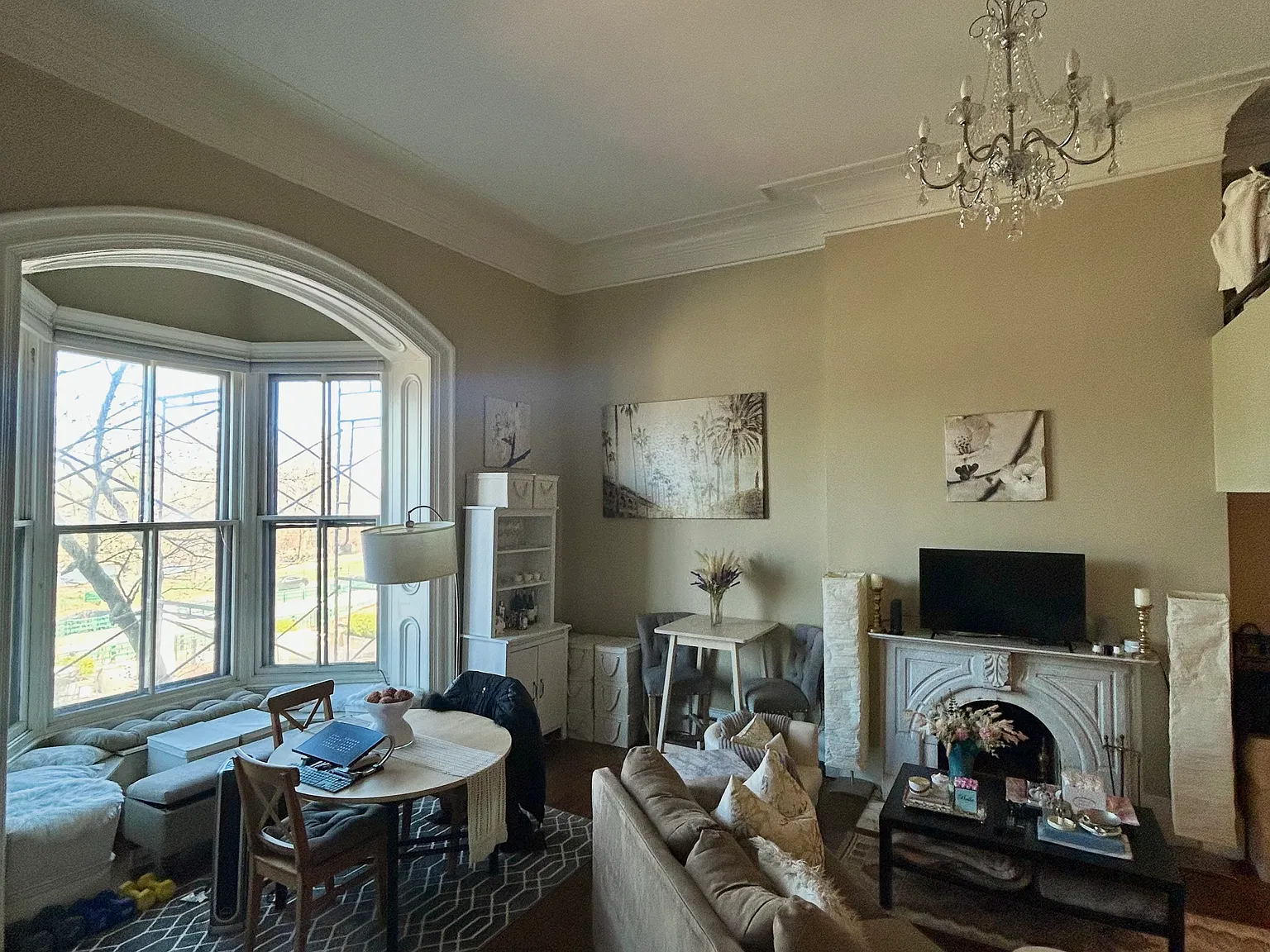 Studio, 710 sqft, $3,400 — Photo 3