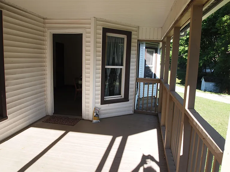 187 N West St #1 — Photo 40