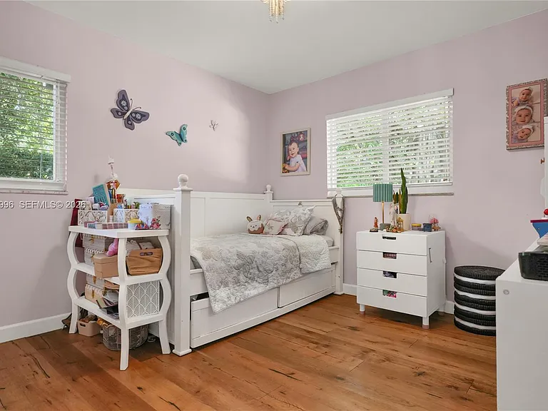 5721 SW 59th Ct — Photo 11