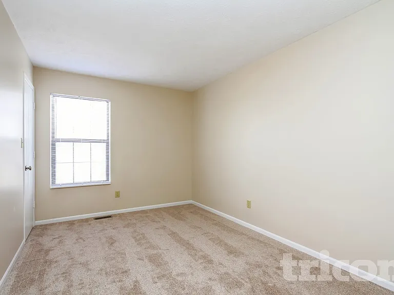 5926 Bowie Ln — Photo 11