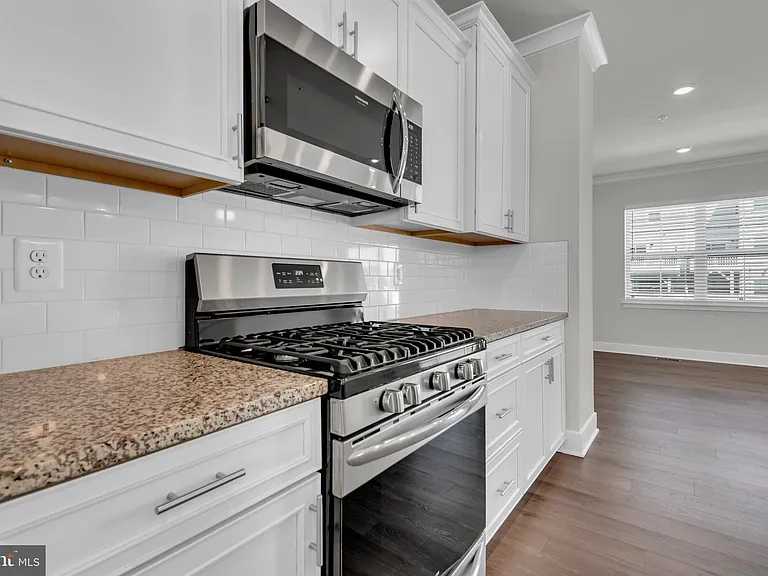 5754 Frederick Douglas Pl — Photo 6