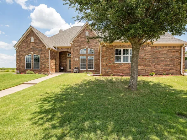 1004 Vineyard Ln, Henrietta, TX 76365