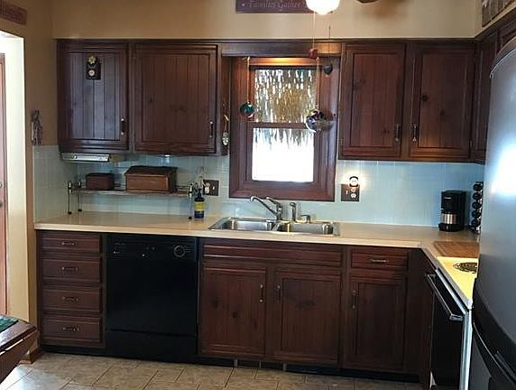 2nd image of 373 Crestview Dr