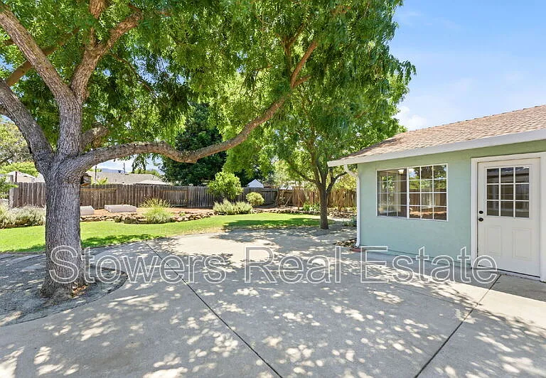 1574 Alpine Dr — Photo 47