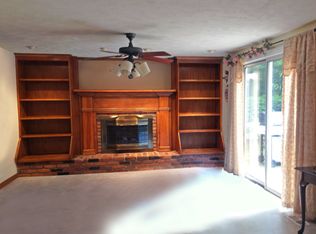 8000 Aileen Dr, Mentor, OH