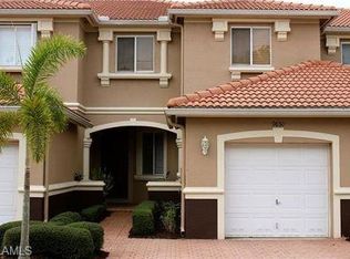 9811 Roundstone Cir, Fort Myers, FL 33967
