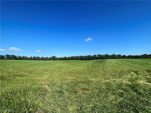 Raymond Rd, Salesville, OH 43778