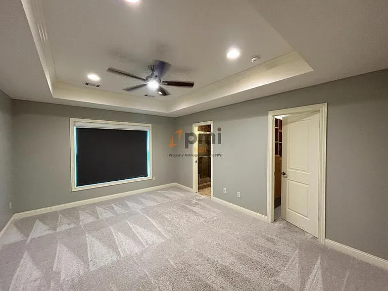 827 Veterans Ln — Photo 10