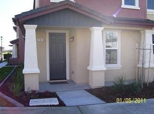 201 Blossom Rock Ln, Folsom, CA 95630