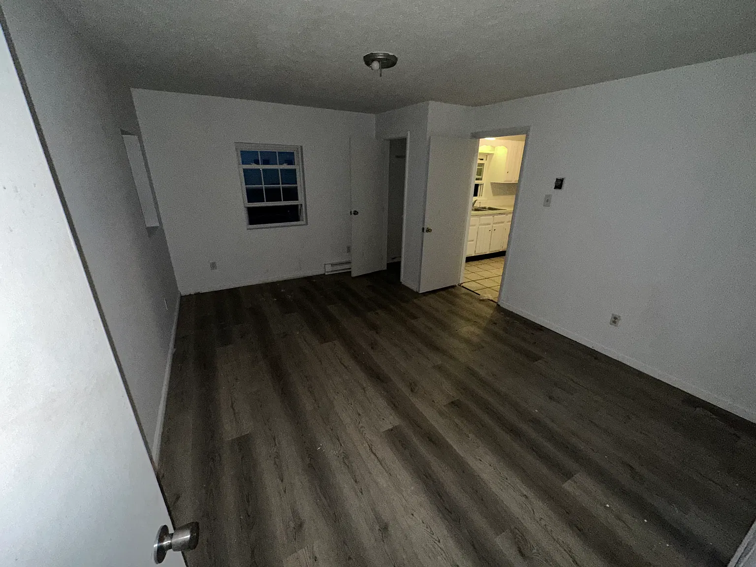 2 bed, 1000 sqft, $1,000 — Photo 2