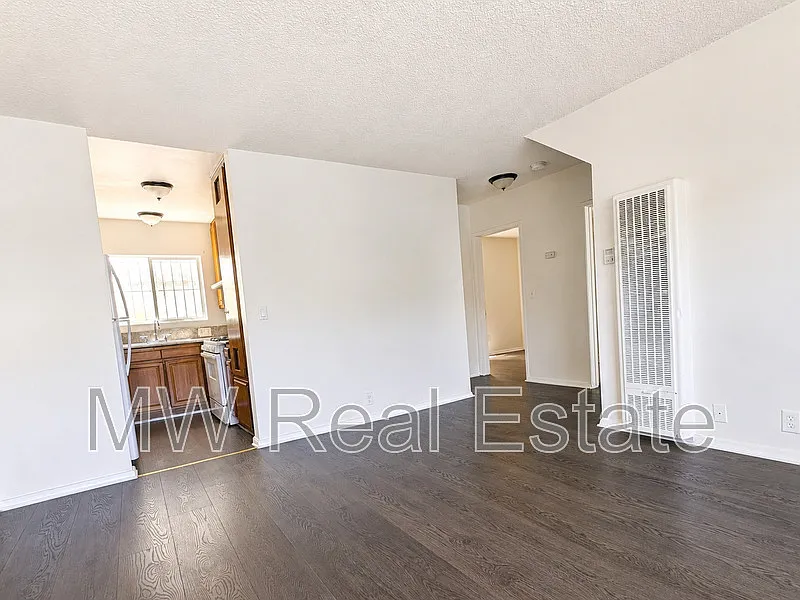 2 bed, 1.0 bath, 750 sqft, $2,250 — Photo 1