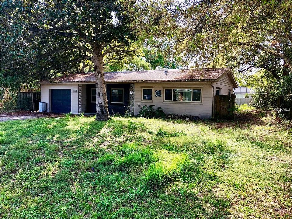 2nd image of 8280 Pelican Ln