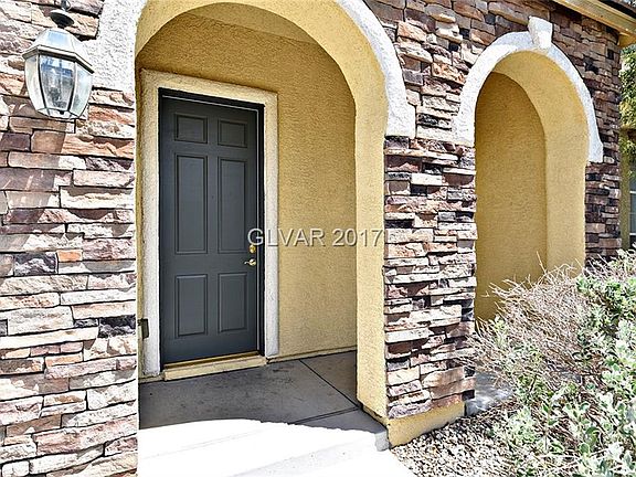 3rd image of 7316 Savannah Falls St