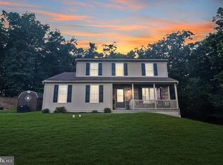 2 Woodland Vista Dr, Pine Grove, PA 17963