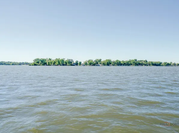 163 Eagle Point Rd, Fox Lake, IL 60020