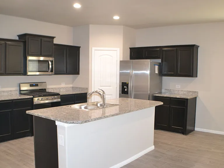 7541 Orion Rd — Photo 9